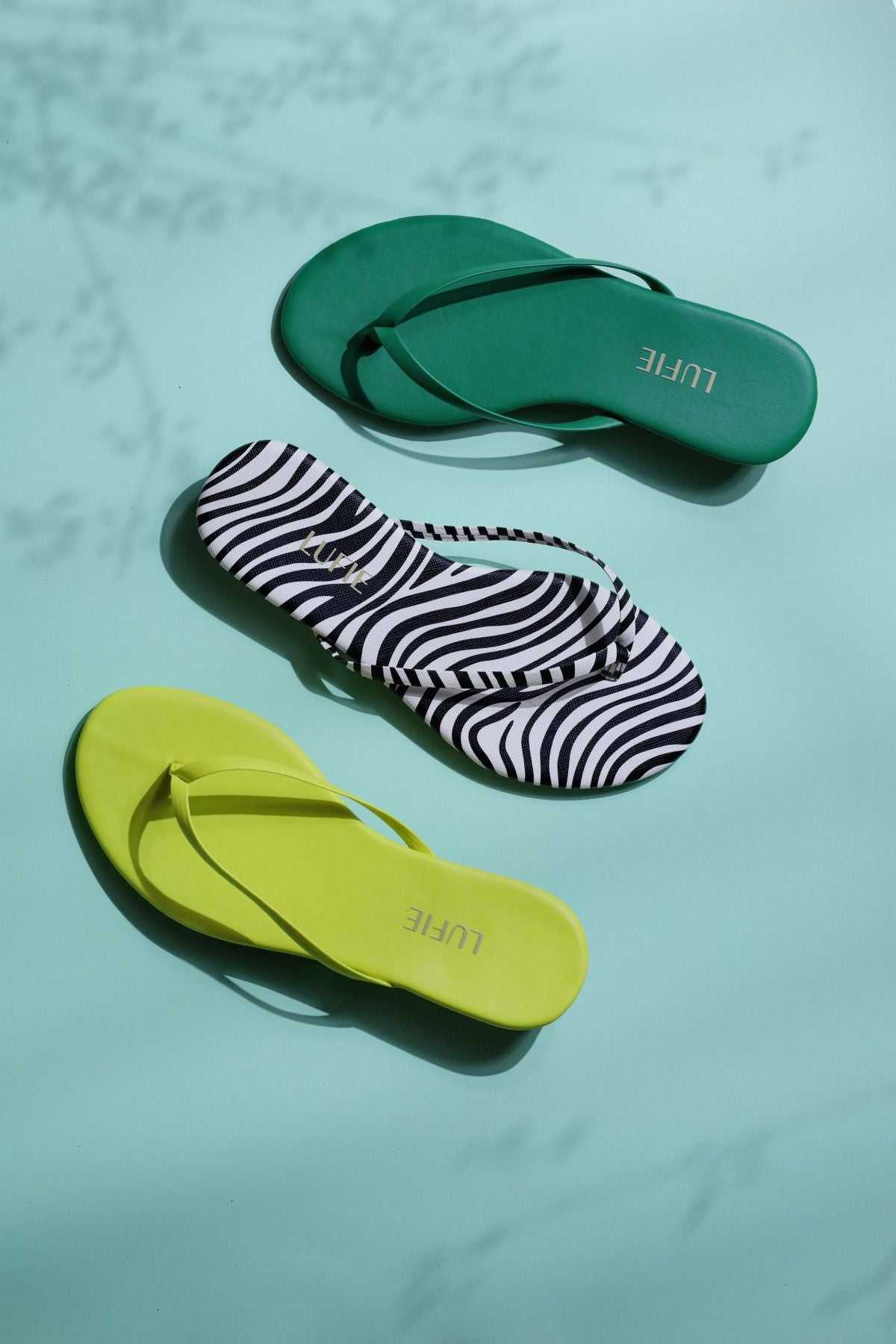 Lufie Zebra Parmak Arası Terlik