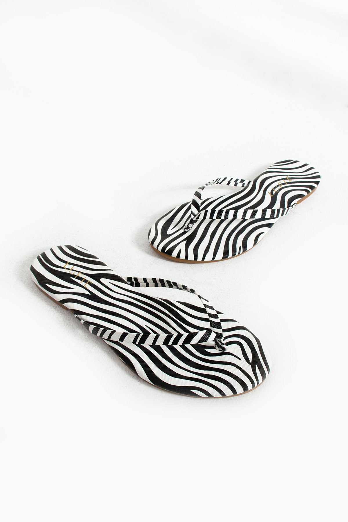 Lufie Zebra Parmak Arası Terlik